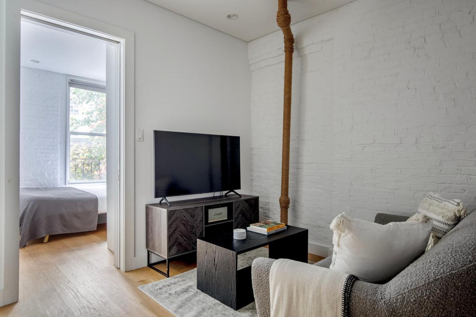 Classic Les 1br W Wd Nr Soho Nyc-646 Apartment