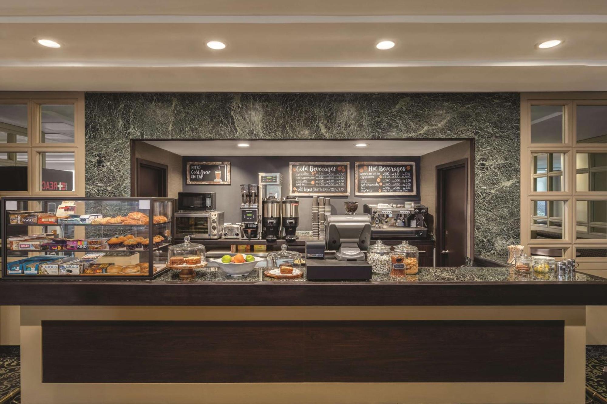 Hotel Doubletree By Hilton New York-laguardia New York