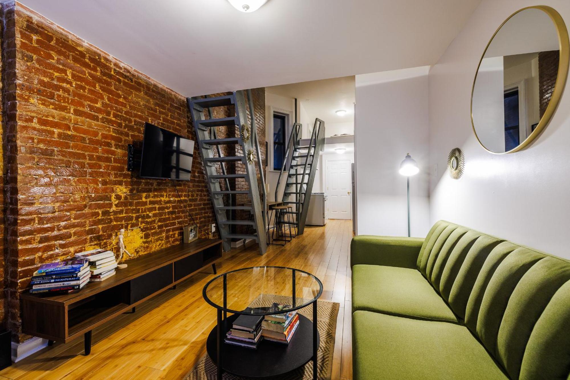 Căn hộ Experience The Vibrant Energy Of City Living *