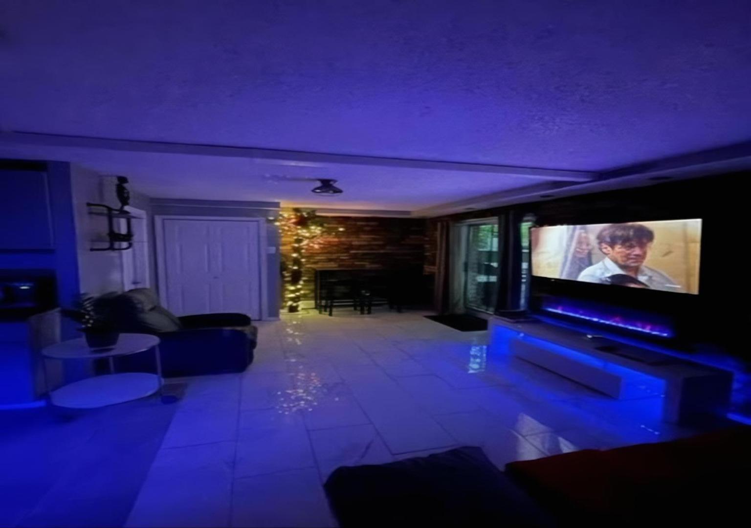 Brooklyn Spacious Space With Private Entrance, Bathroom, & Backyard - Full-kitchen Apartamento