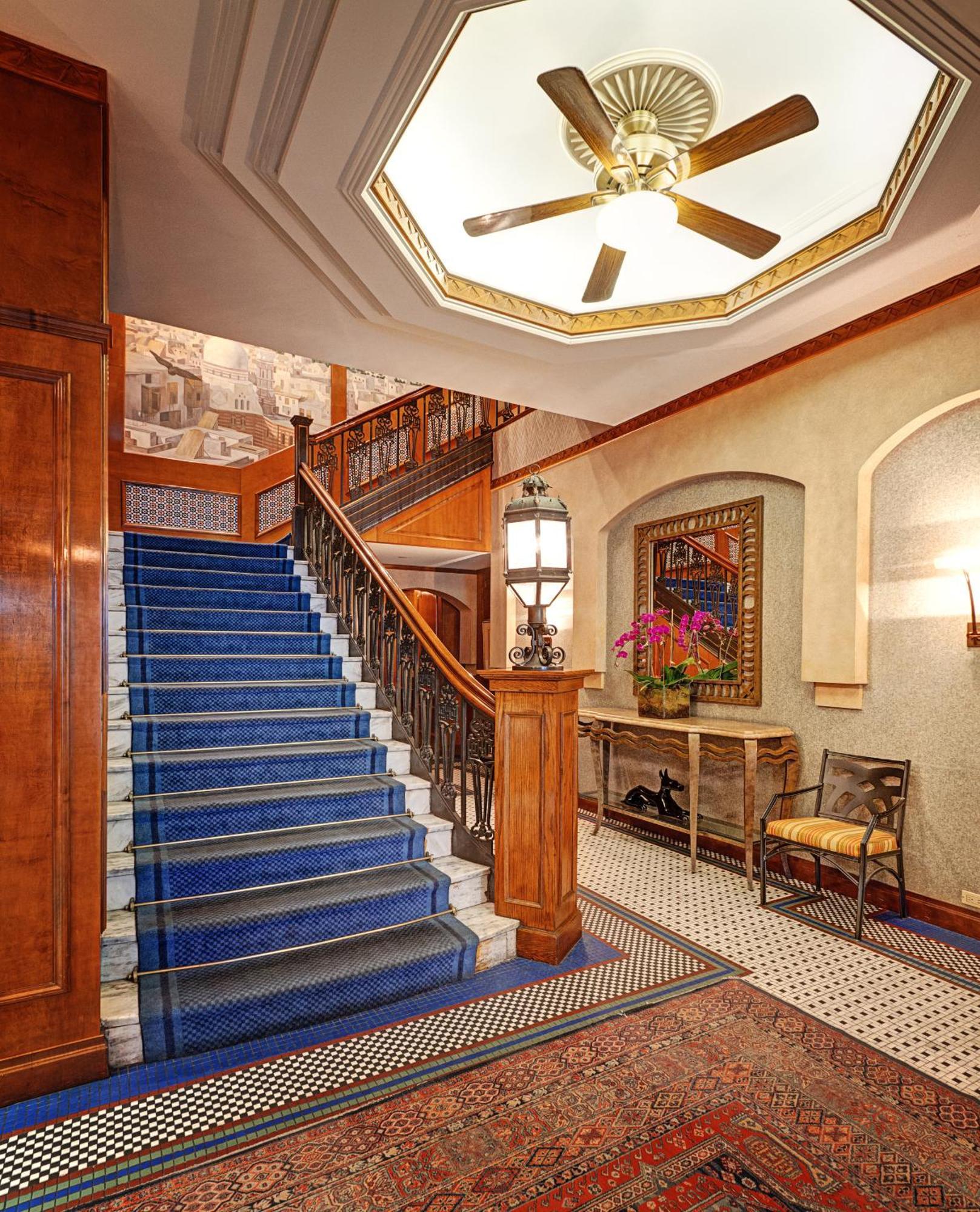 Khách sạn Casablanca By Library Collection 4*