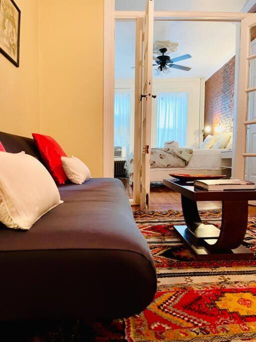 Căn hộ House On Henry - Private 1 Bedroom