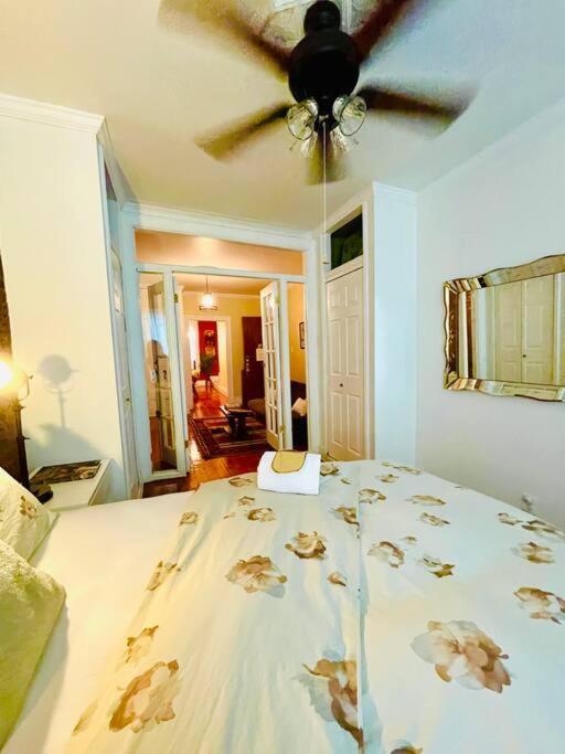 Căn hộ House On Henry - Private 1 Bedroom