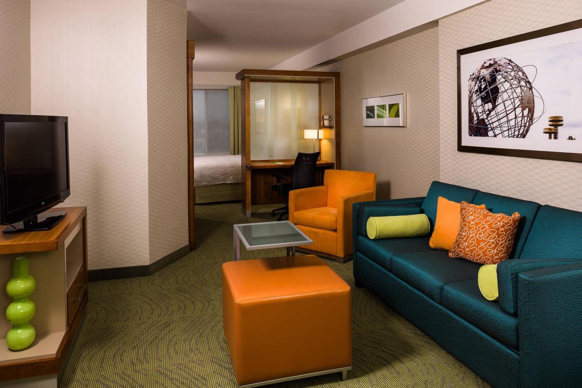 Khách sạn Springhill By Marriott Laguardia Airport 3*