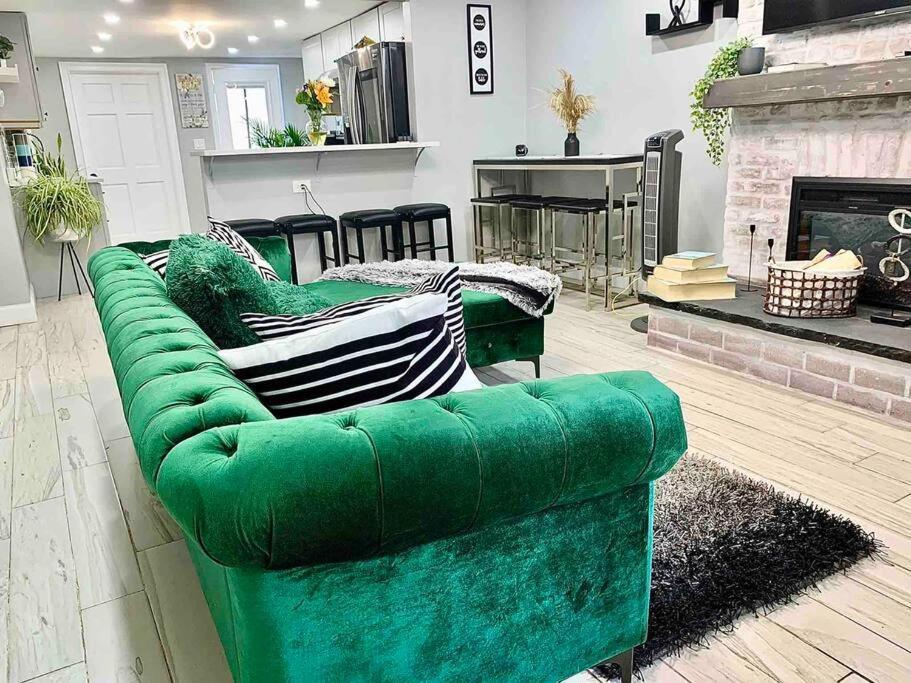 3 Bedroom Duplex W Large Backyard * Nova York