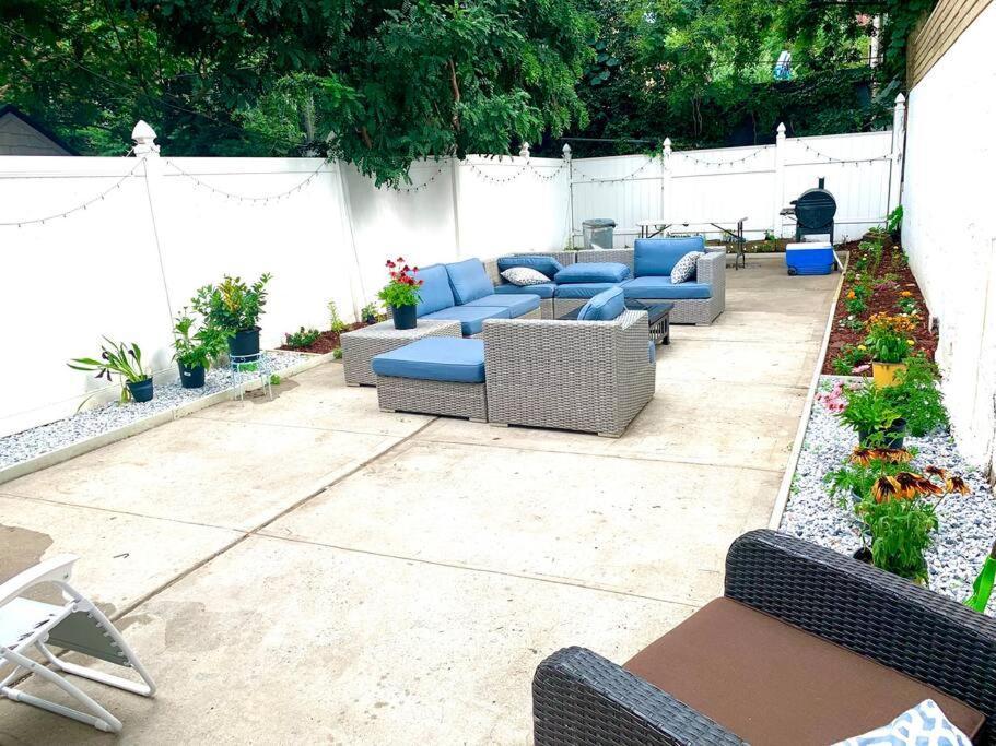 3 Bedroom Duplex W Large Backyard * Nova York