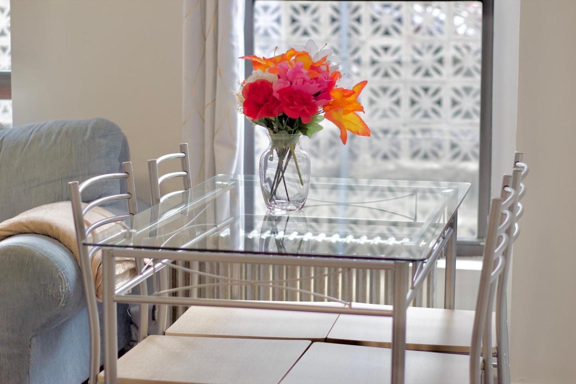 Times Square Manhattan 2br Apartment! Căn hộ