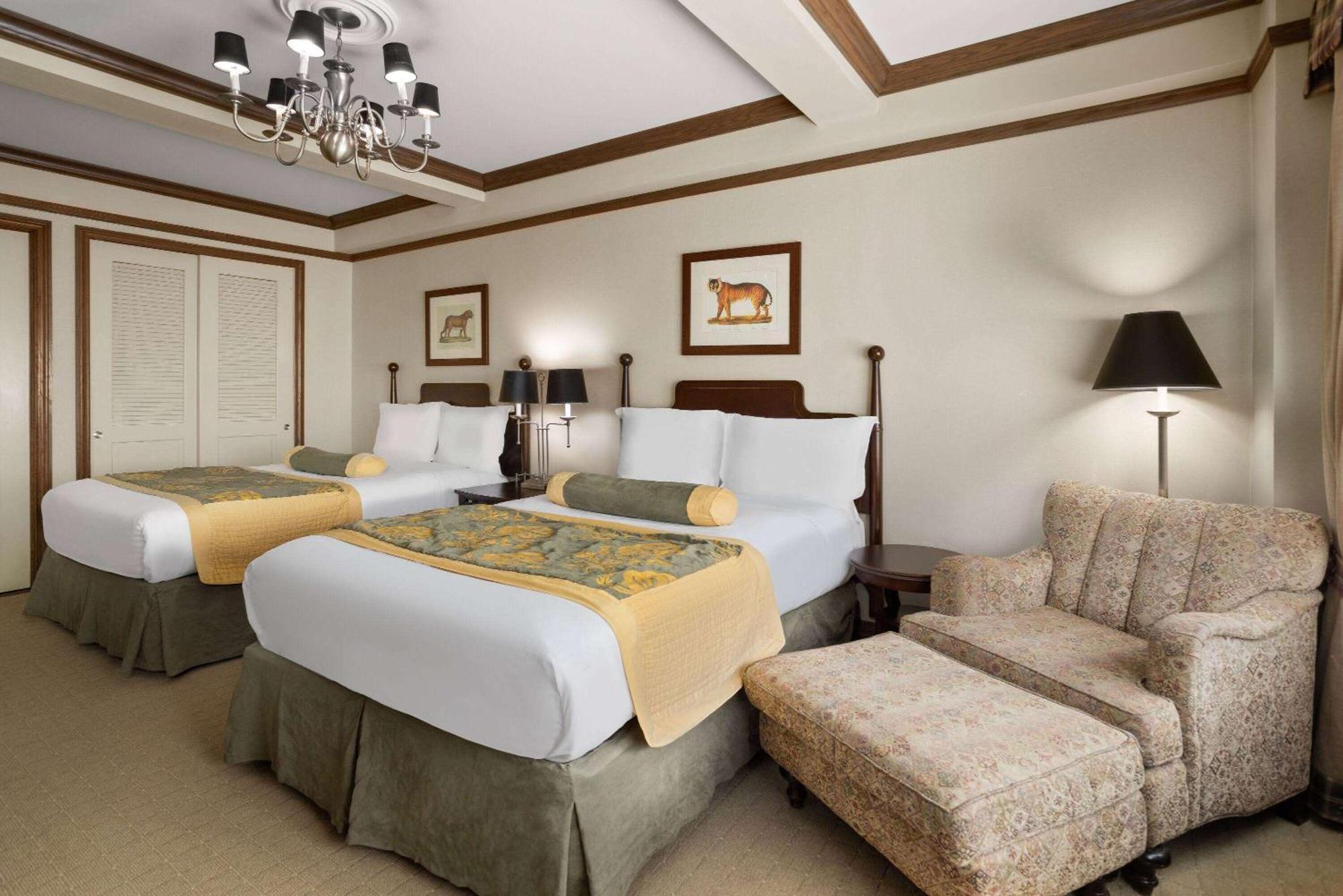 Khách sạn Blakely 4*
