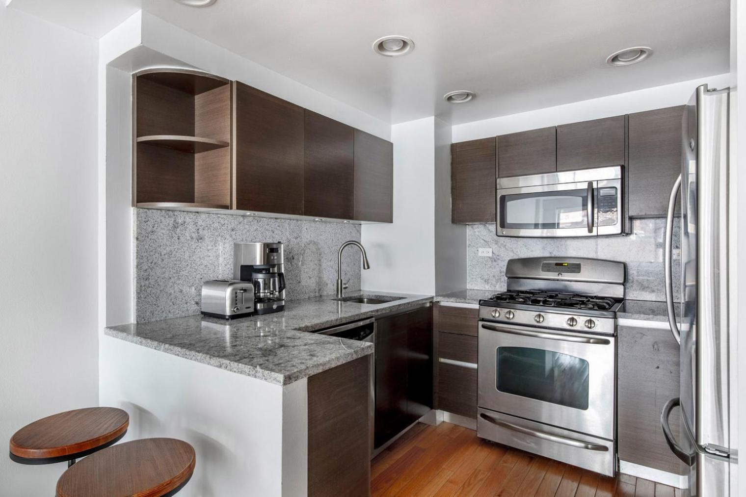 Lenox Hill 2br W Elevator Doorman Nr Art Nyc-1284 Apartamento Nova York