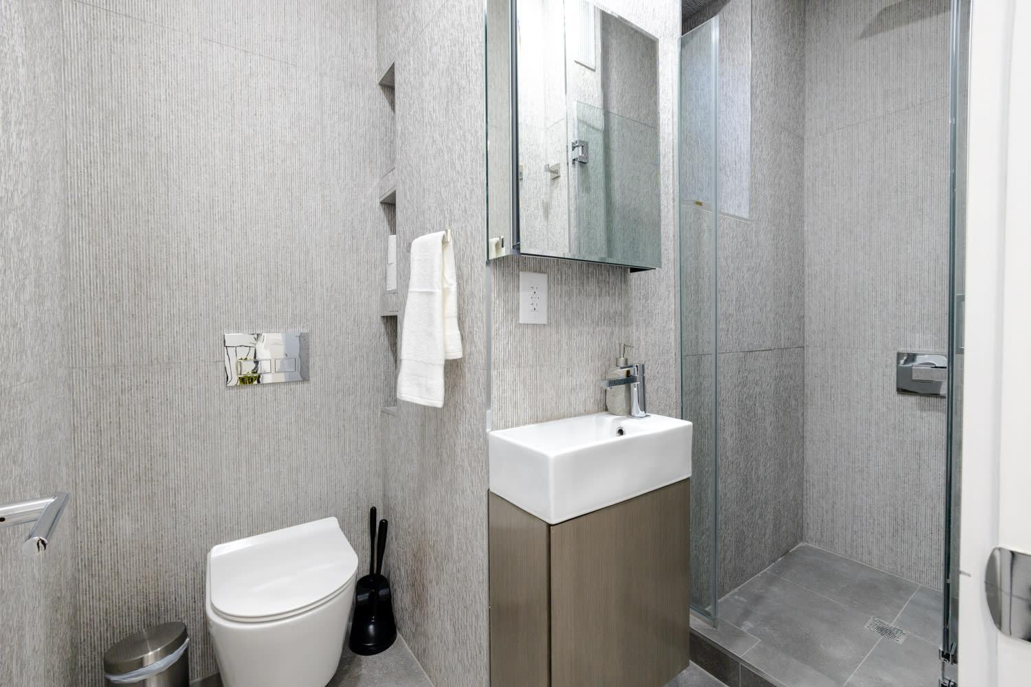170-g 3br Duplex With Private Yard In E Village Apartment