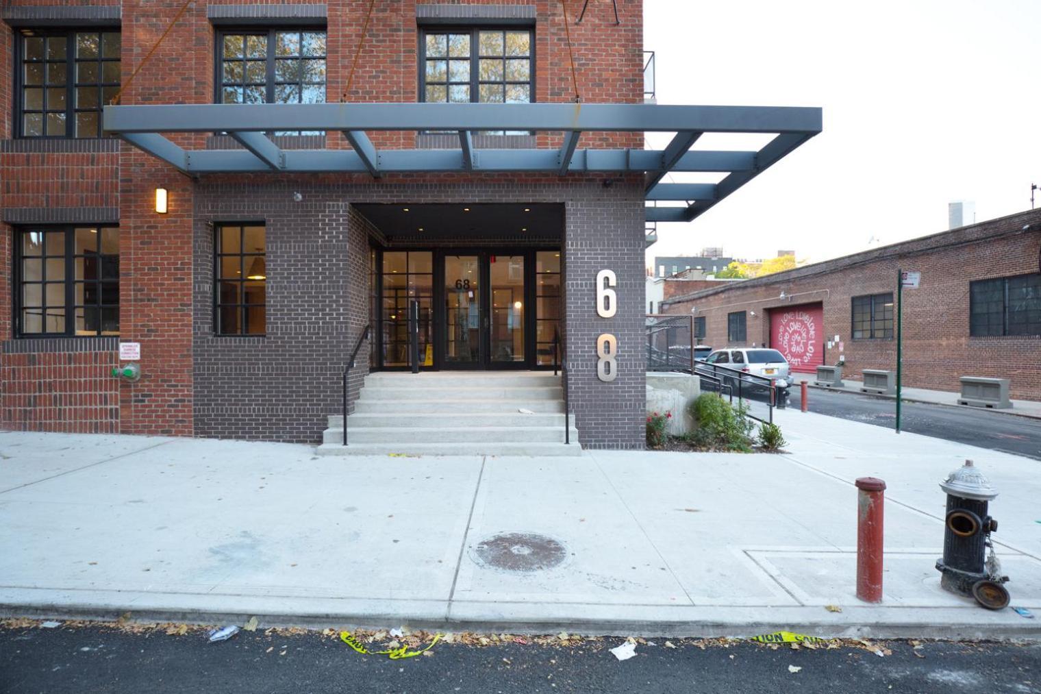 Dumbo 2br W Wd Roof Gym Nr Timeout Building Nyc-961 New York