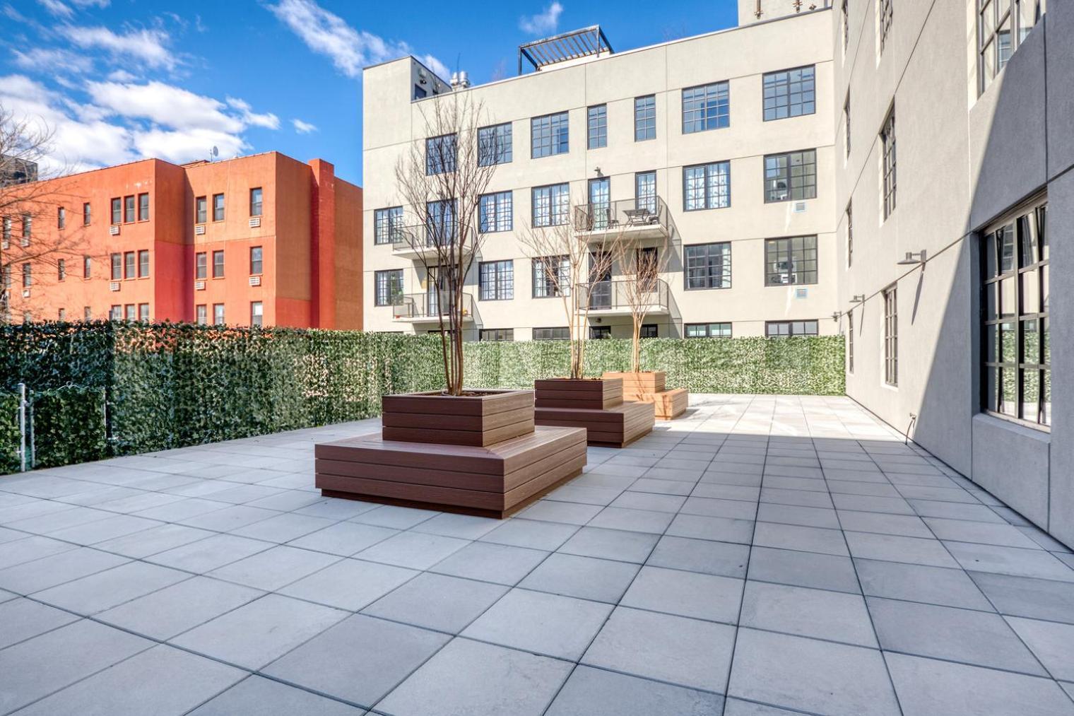 Dumbo 2br W Wd Roof Gym Nr Timeout Building Nyc-961 *