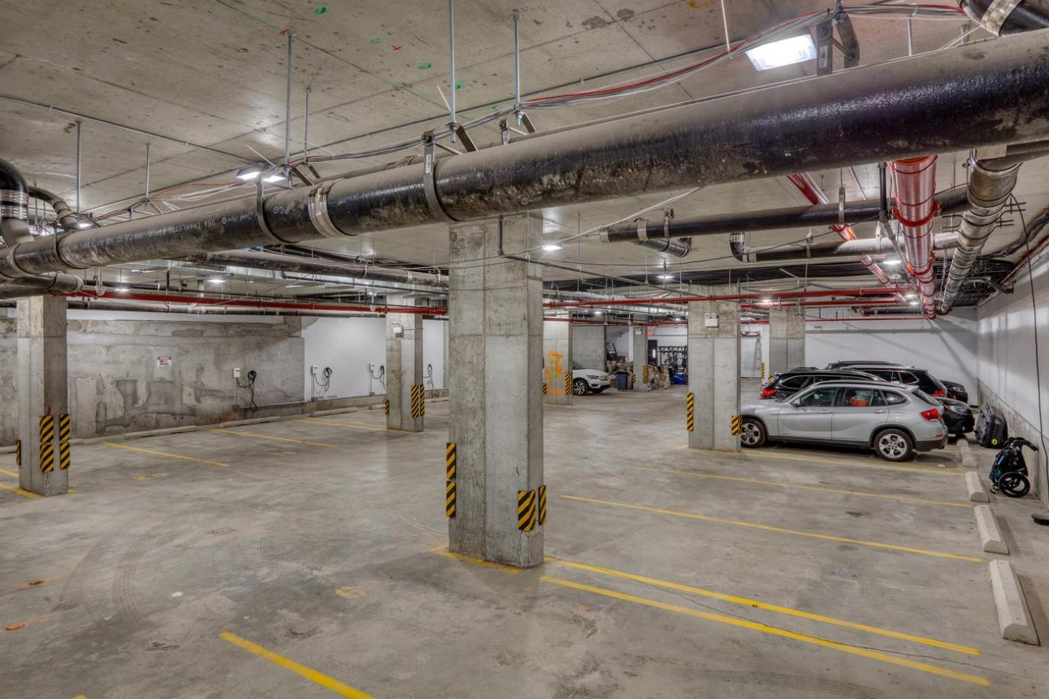 Dumbo 2br W Wd Roof Gym Nr Timeout Building Nyc-961 New York