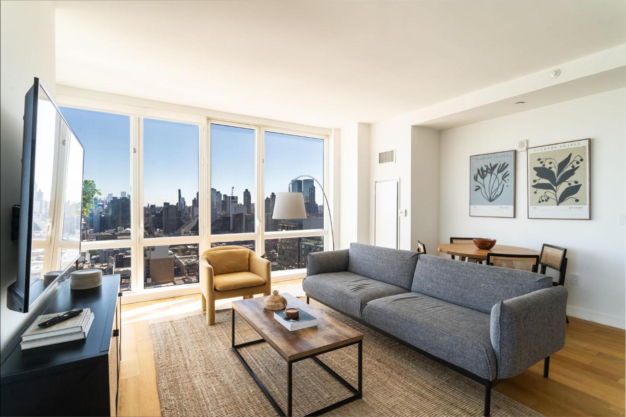Apartment Cloud Crest Apt 2bd 2bath *