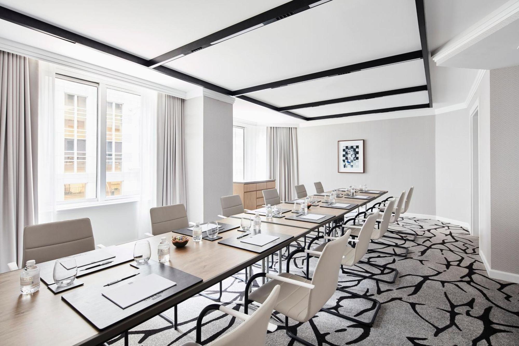 The Luxury Collection Manhattan Midtown Khách sạn 5*