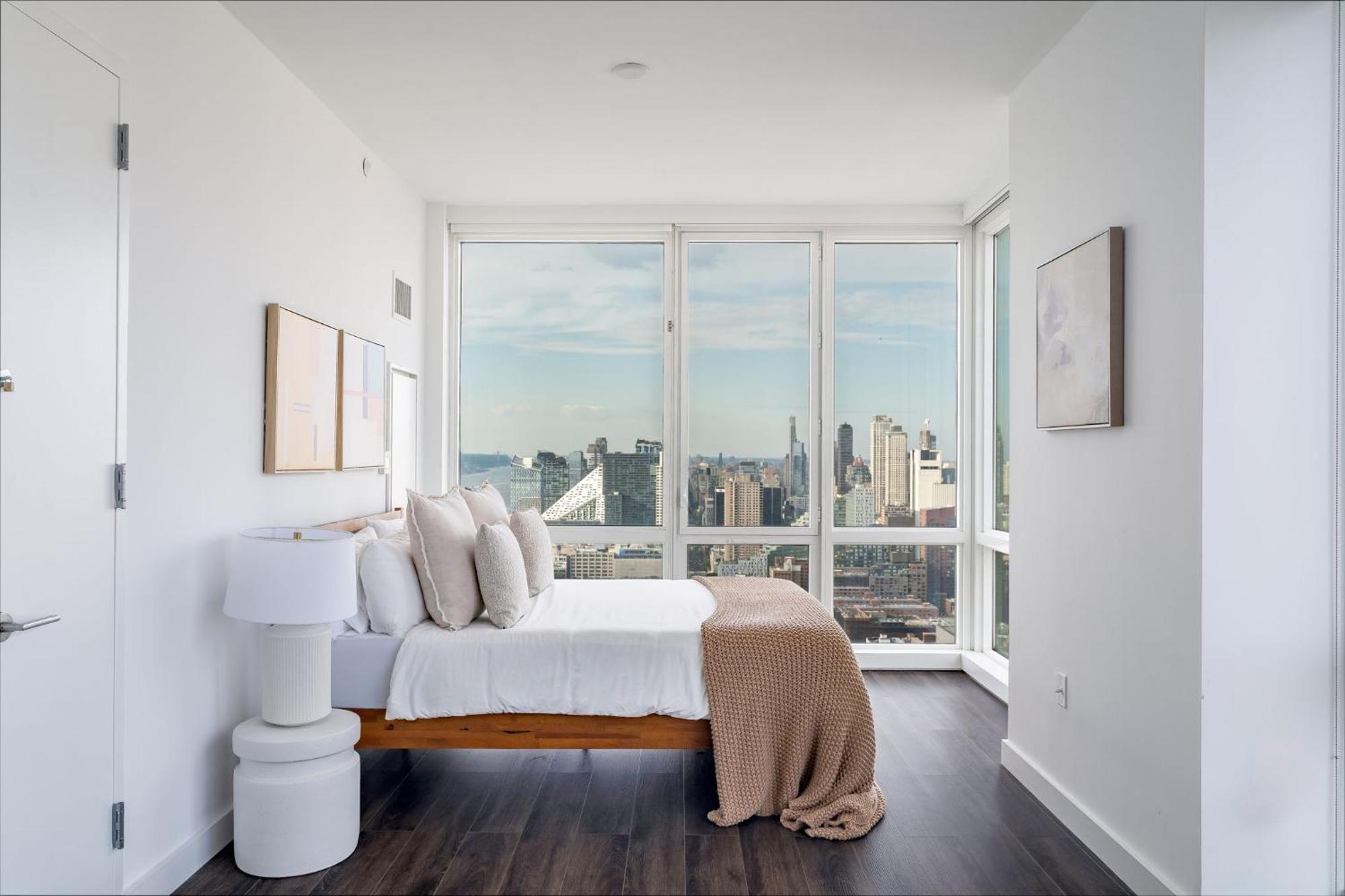 Căn hộ Luxx Hiding Gem 2 Beds 1,5 Bath