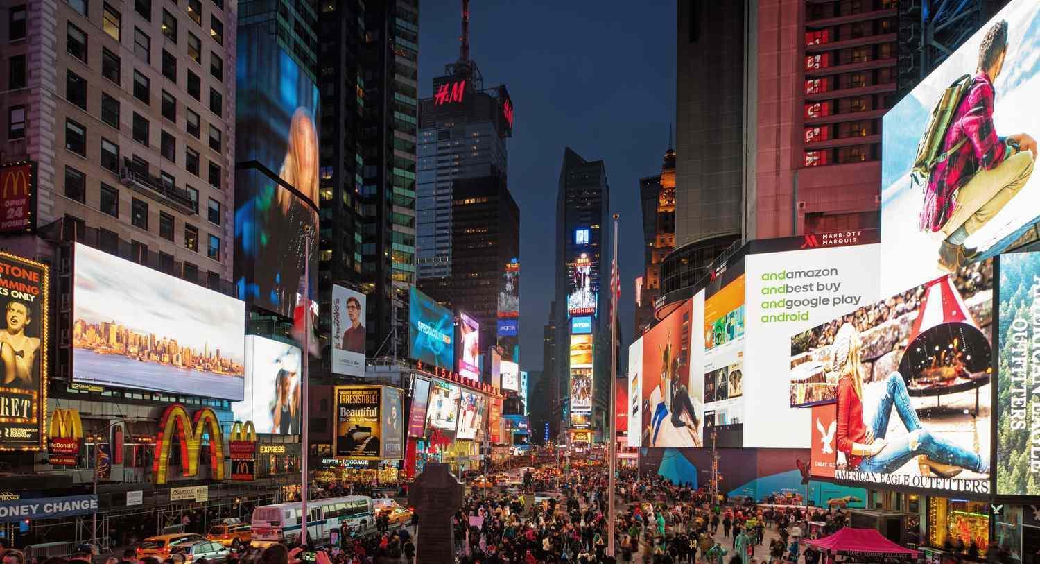 One Block Away From Times Square! Nova York