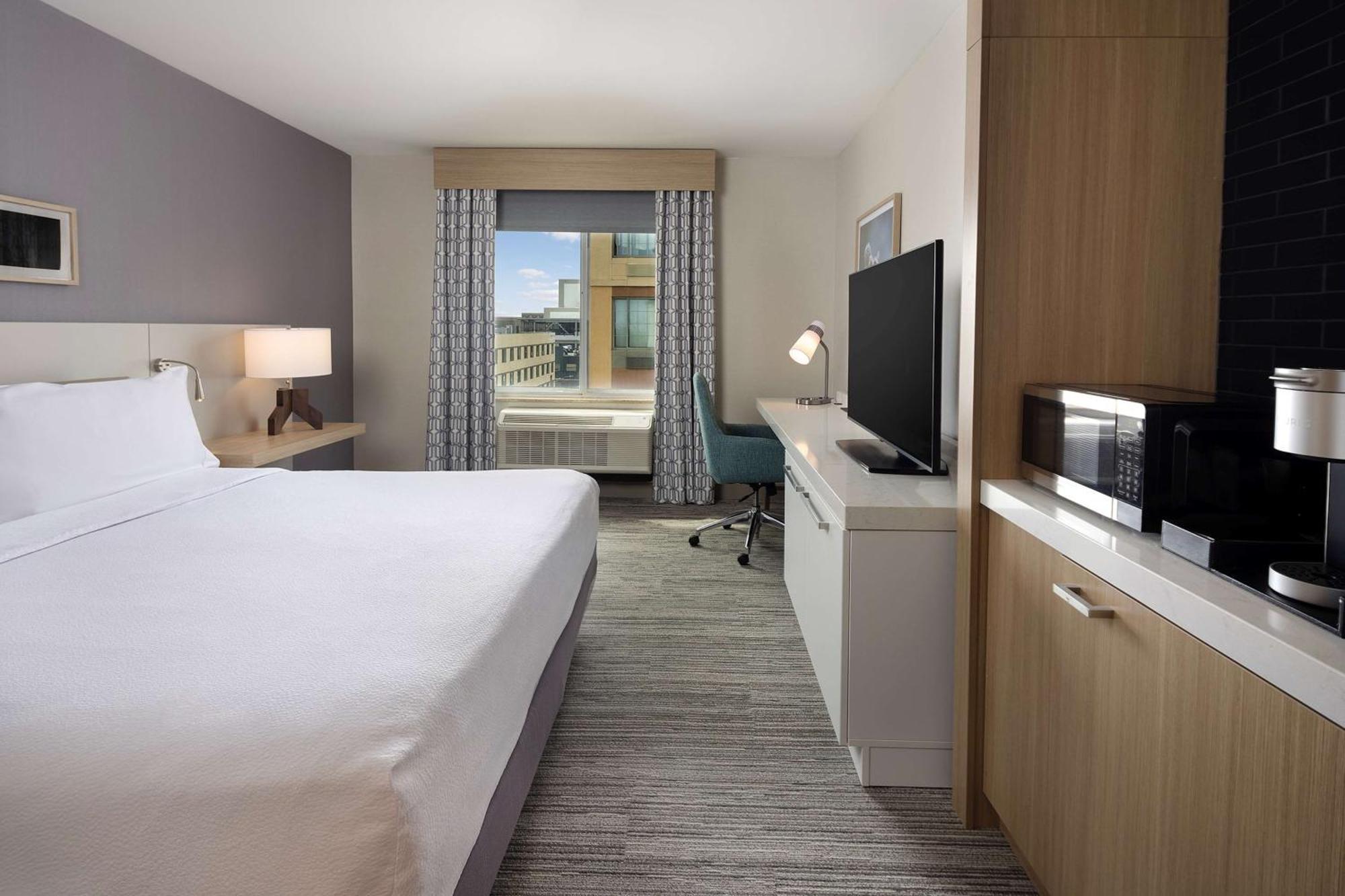 Hilton Garden Queens Jfk - Newly Renovated Khách sạn 3*