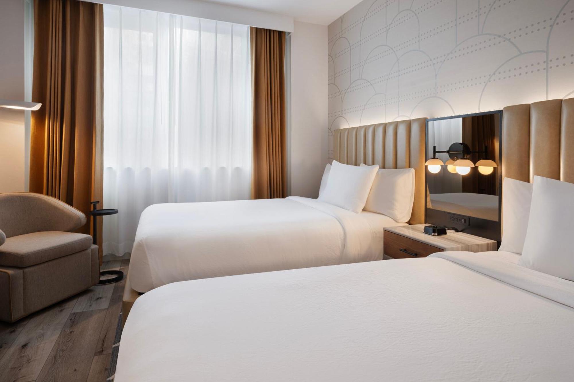 Courtyard By Marriott Manhattan / Soho Khách sạn