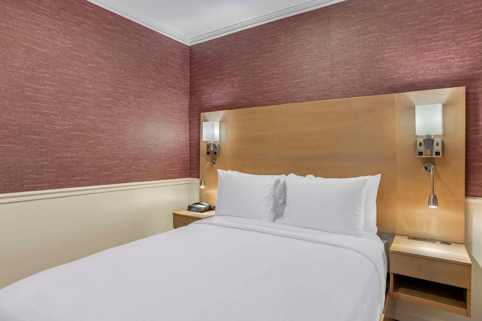Khách sạn The Mayfair Times Square, Ascend Collection 3*