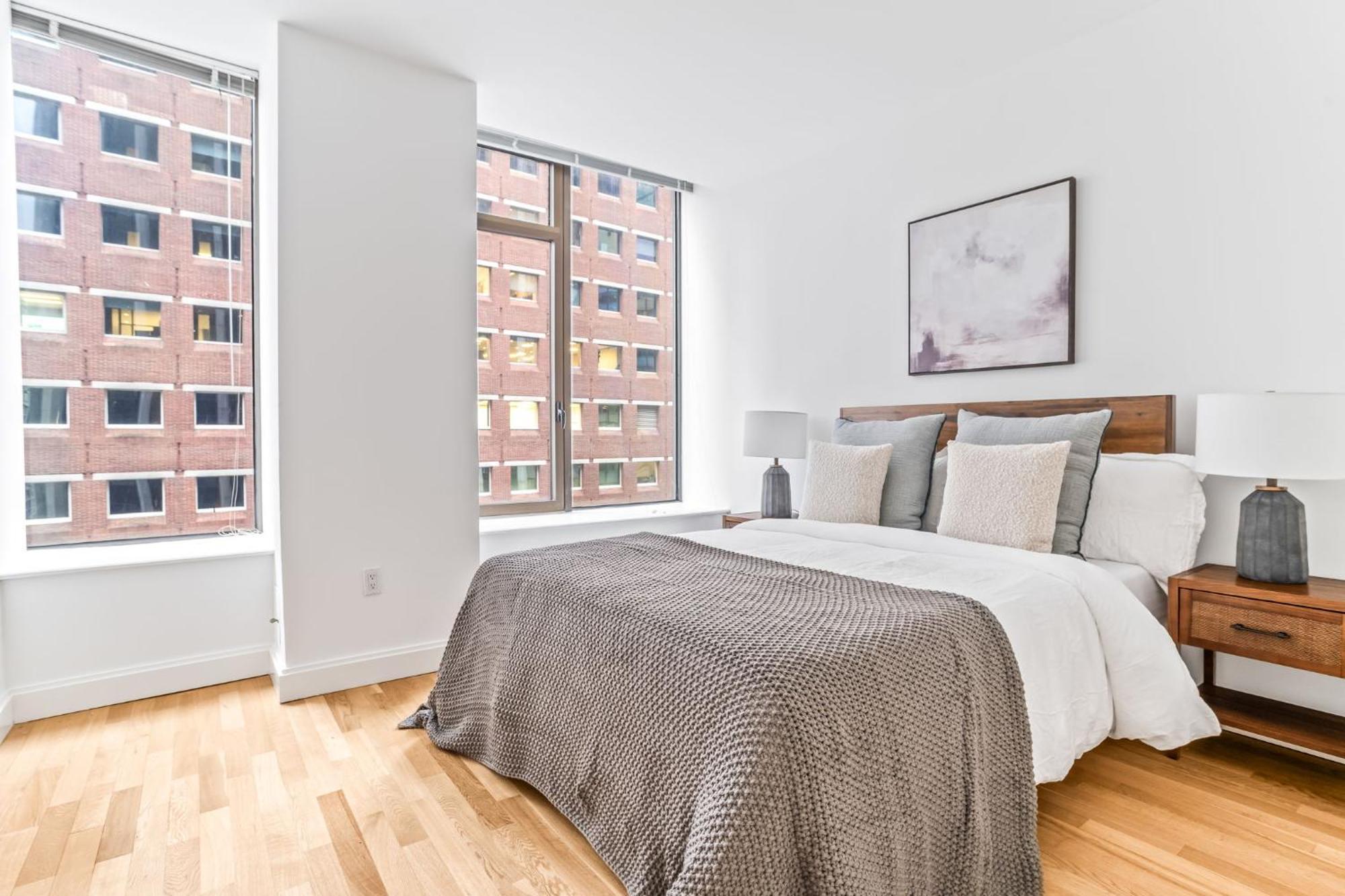 Apartment Downtown Modern With 3br And 2ba