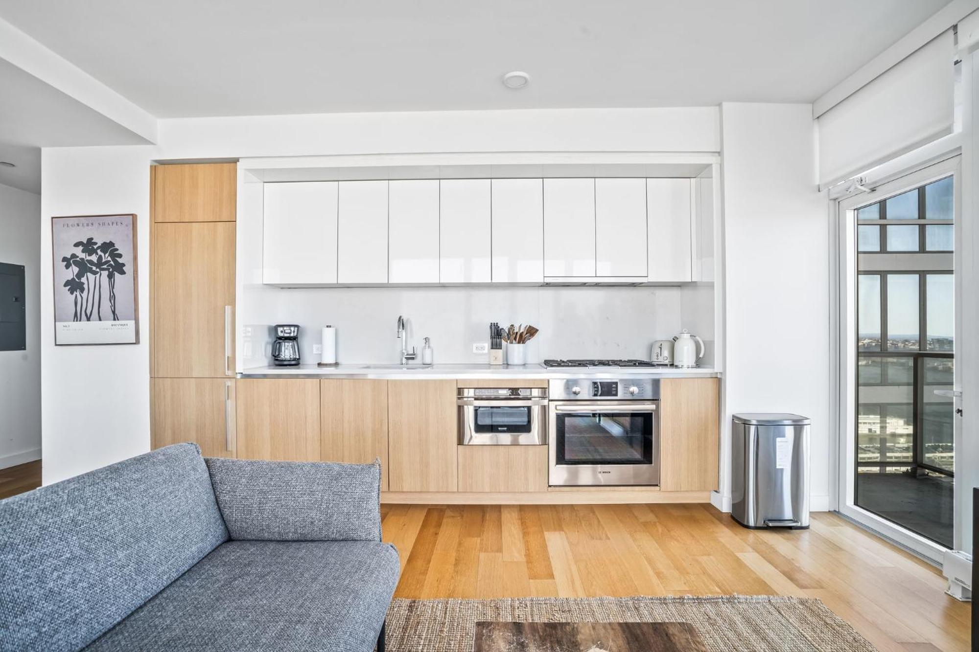 Apartment Cloud Crest Apt 2bd 2bath *