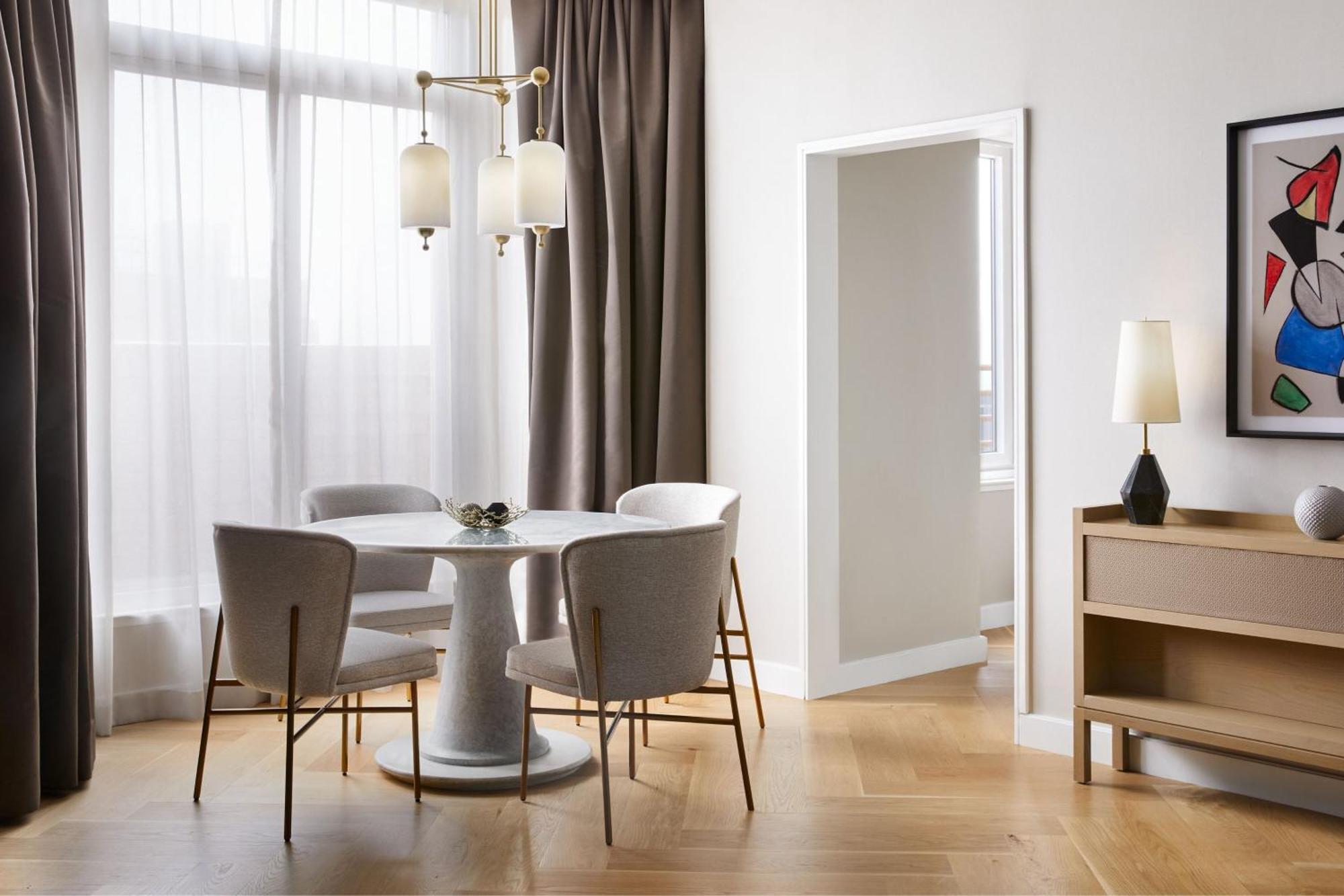 The Luxury Collection Manhattan Midtown Khách sạn 5*