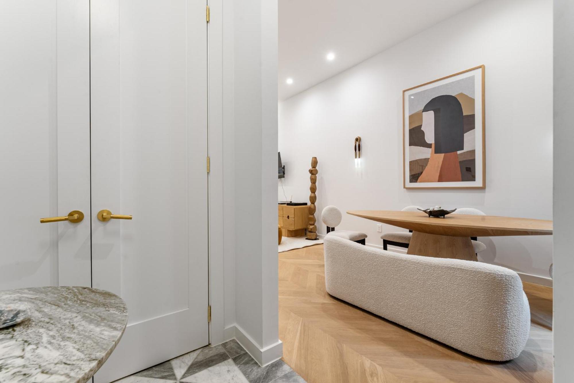 Luxurious Harlem With Modern Amenities, Outdoor Patio! Apartamento