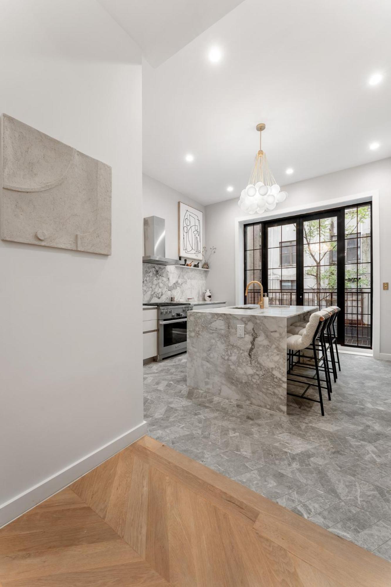 Apartamento Luxurious Harlem With Modern Amenities, Outdoor Patio!
