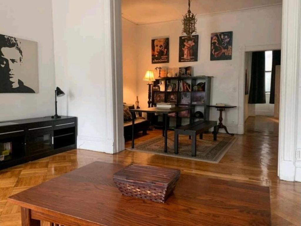 Private In East Village Ở trọ *