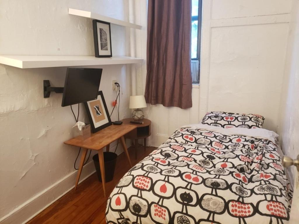 Ở trọ Private In East Village New York