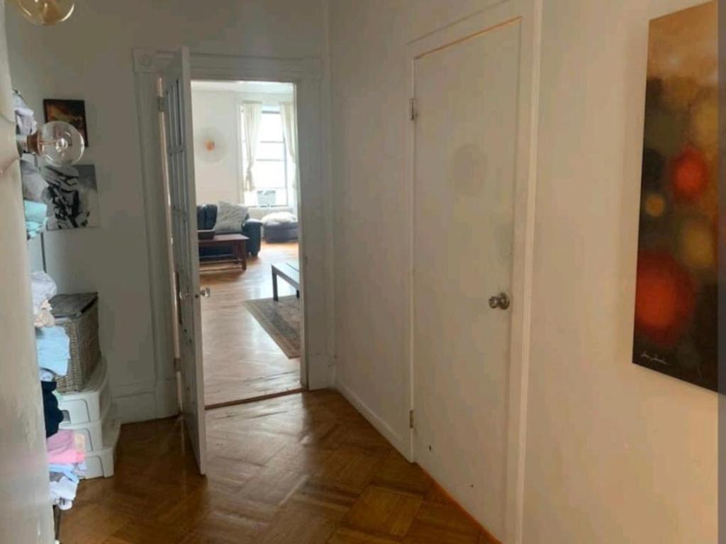 Ở trọ Private In East Village