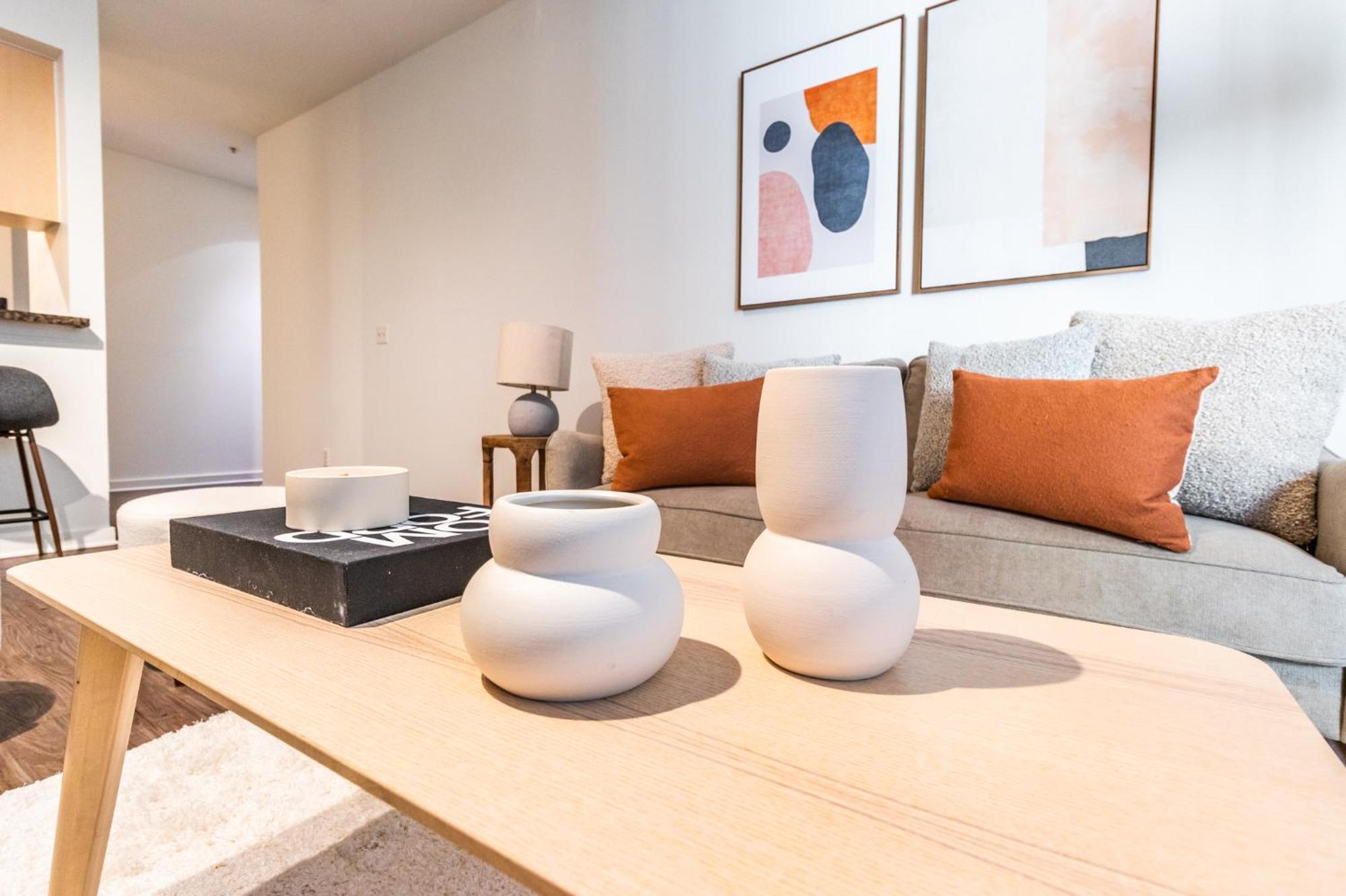 Wonderful 3br 1bath Only Steps From Times Square & Park Apartment