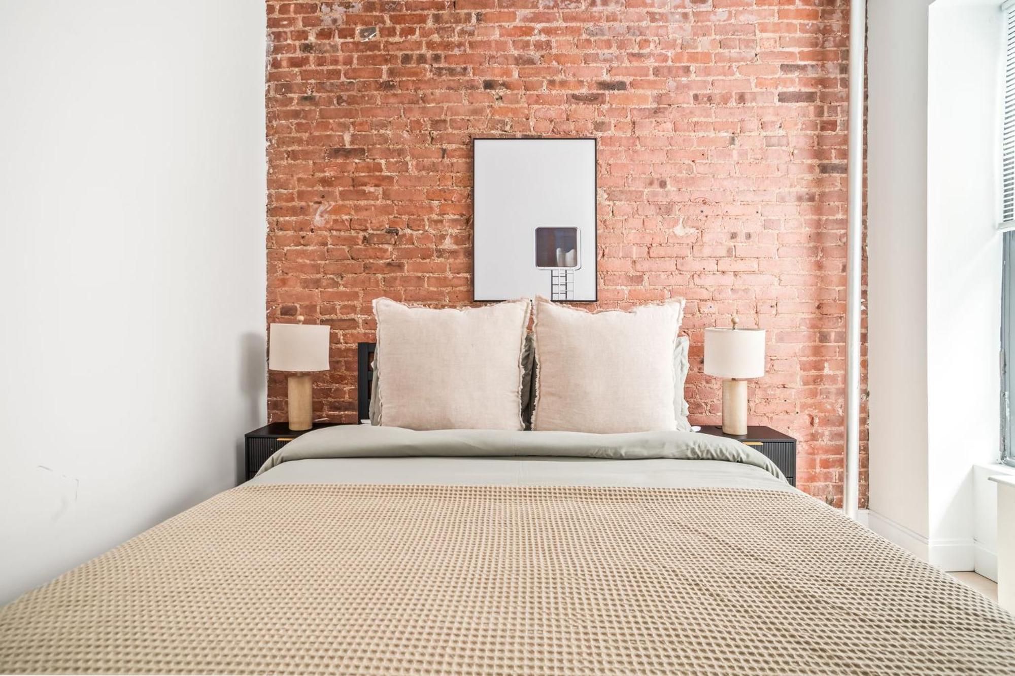 Relaxing 3br 1bath Apartment *