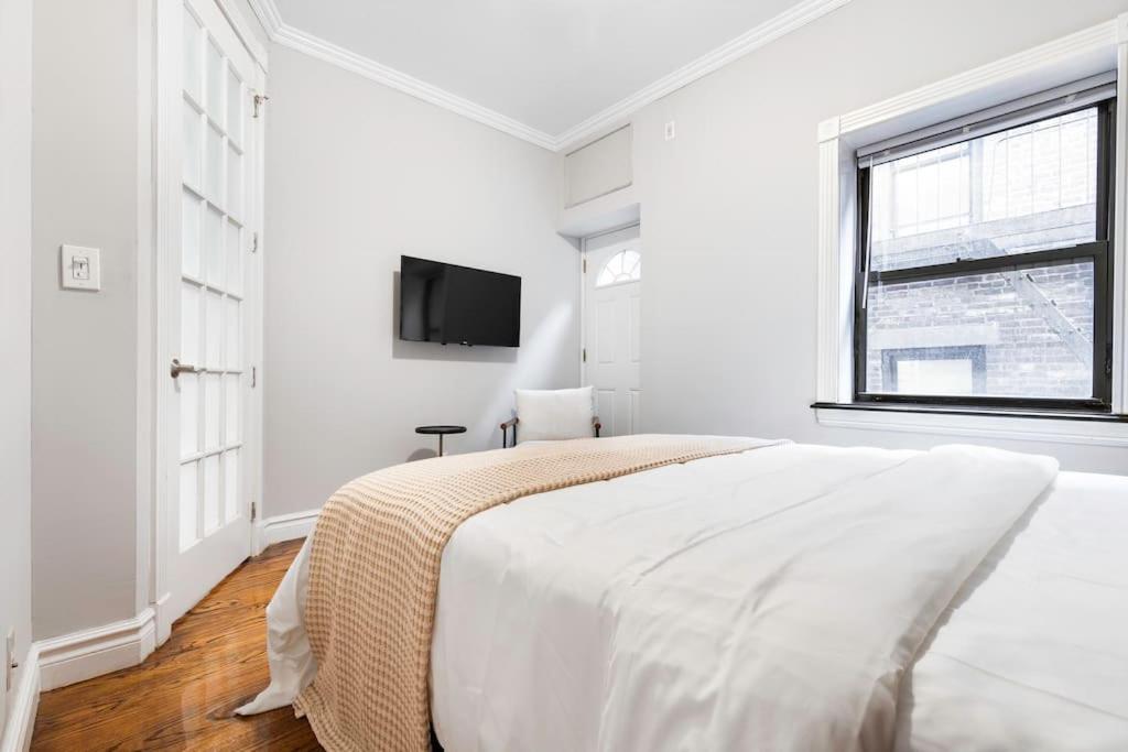 Gorgeous & Bright 3bdr & 1bth In Midtown Manhattan Căn hộ *