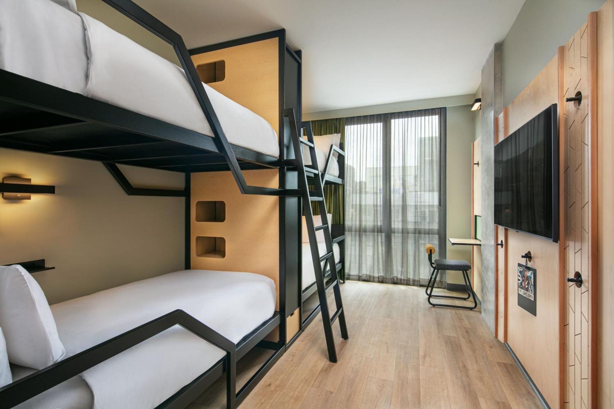 Khách sạn Moxy Brooklyn Williamsburg New York