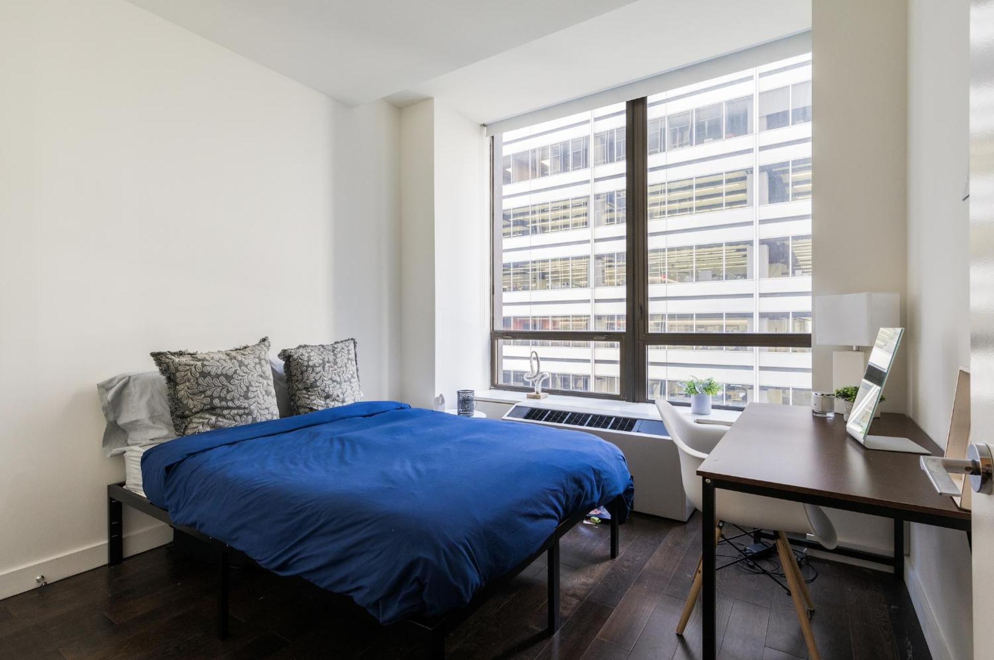 Outstanding & Bright 5bdr & 2 Bth In Downtown Manhattan Apartment
