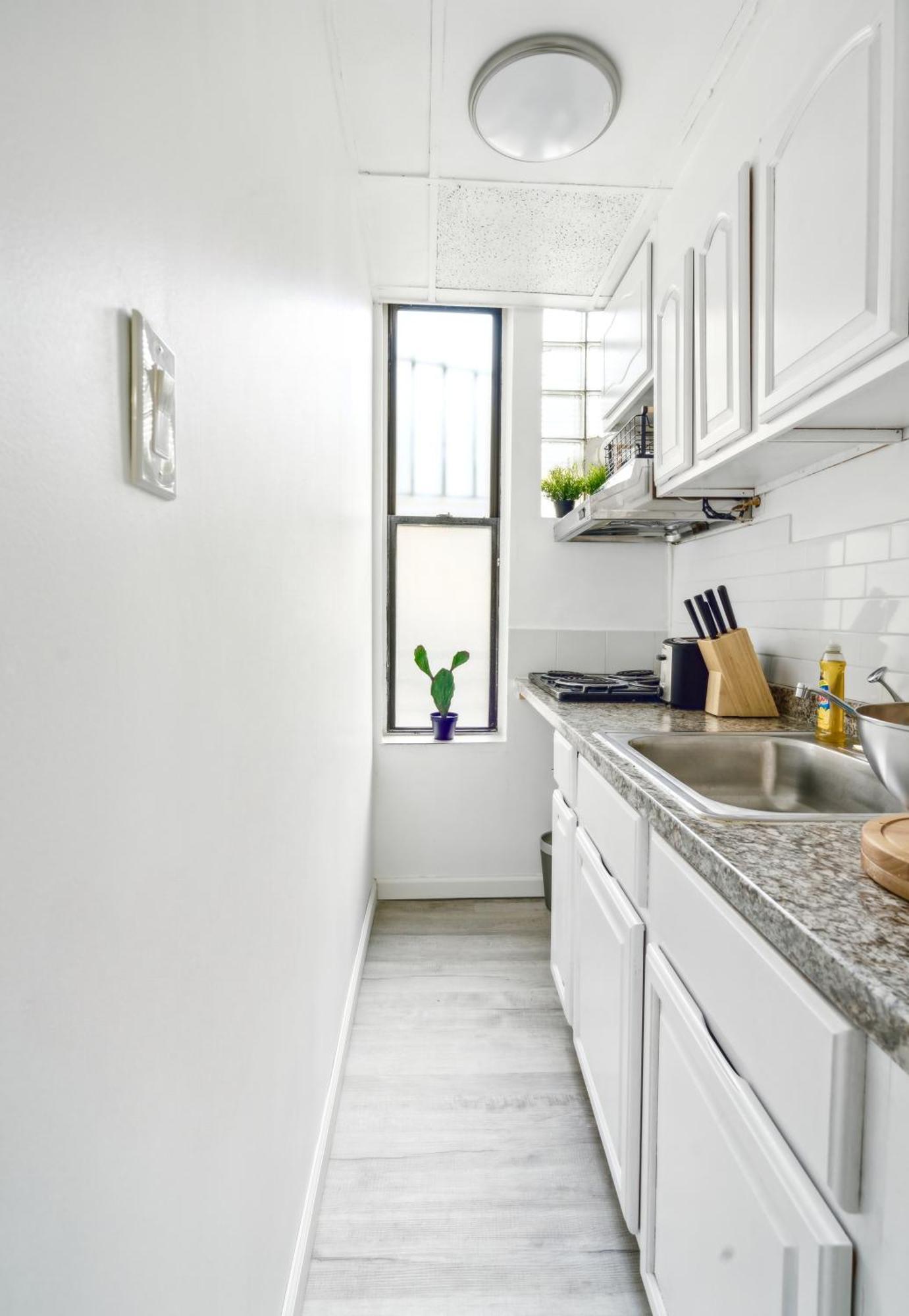 2 Bedroom Cozy * New York