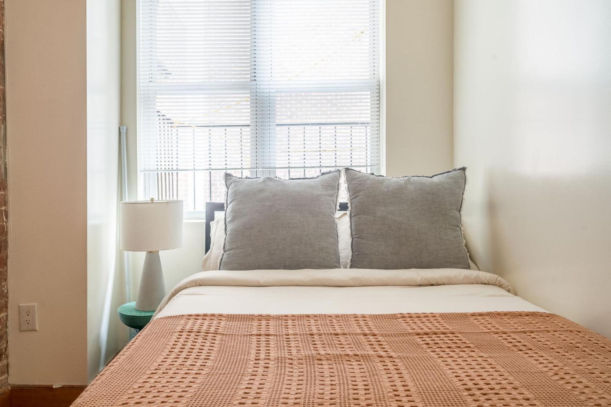 Wonderful 3br 1bath Only Steps From Times Square & Park *