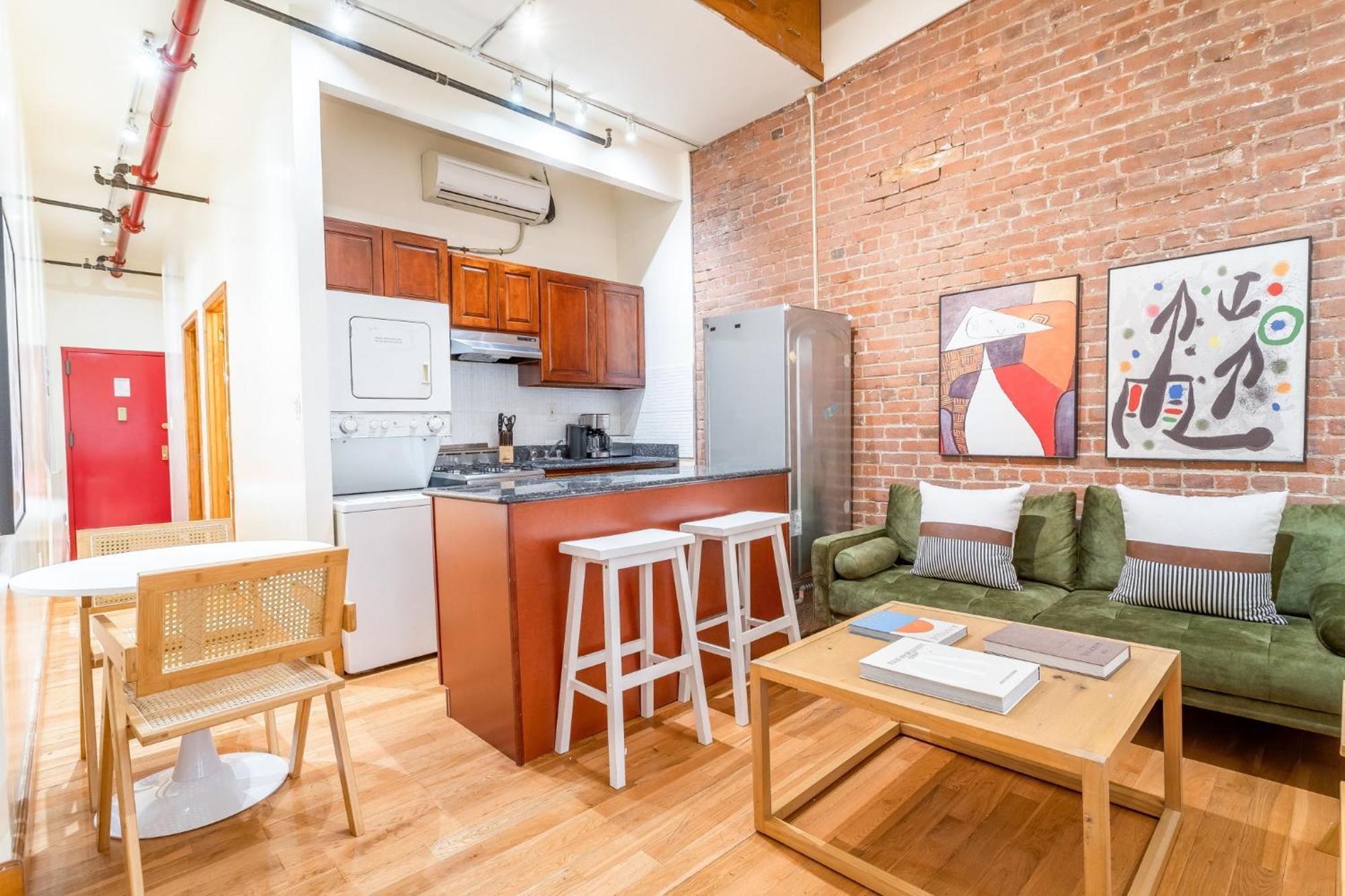 Apartment Wonderful 3br 1bath Only Steps From Times Square & Park
