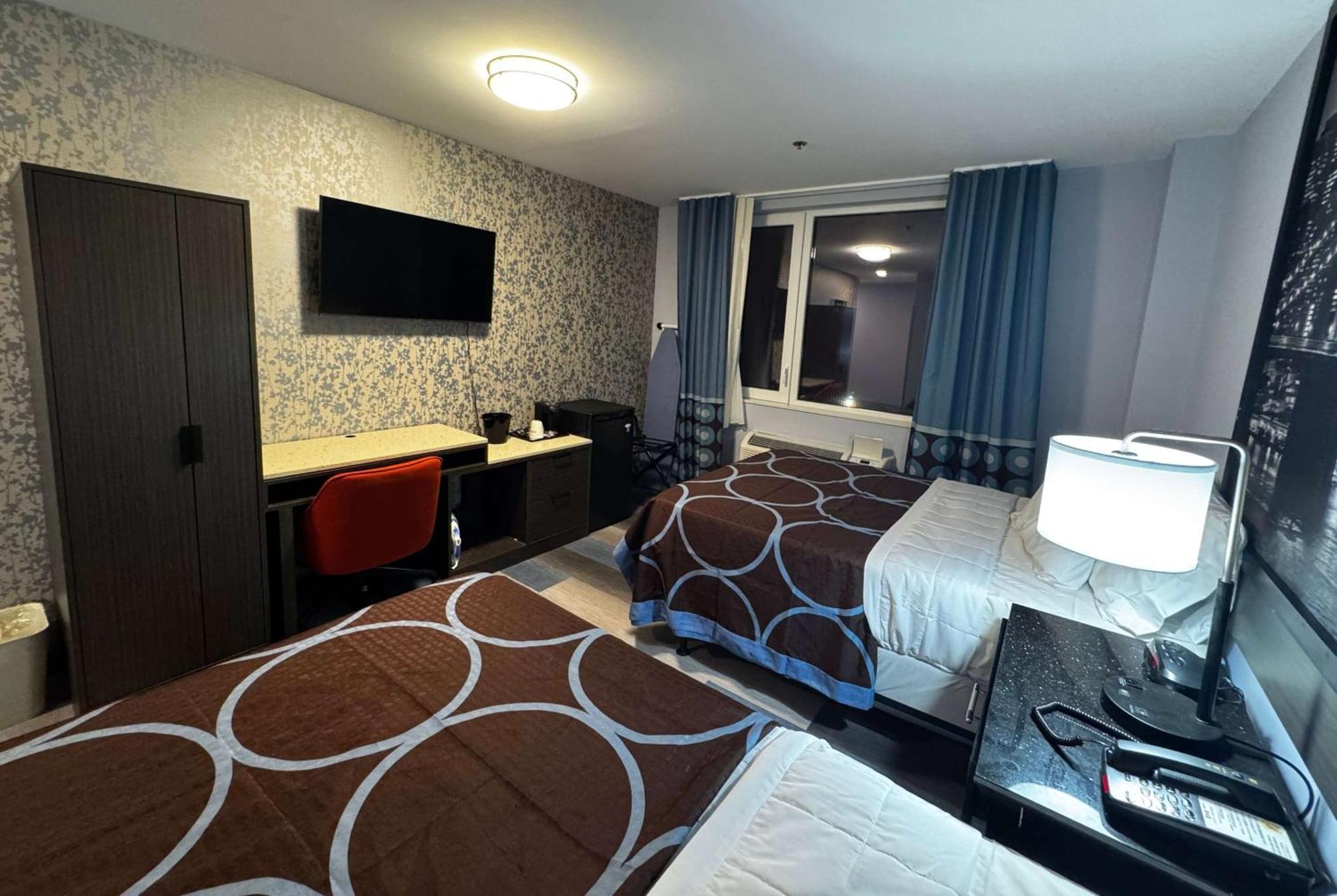 Super 8 By Wyndham Brooklyn Fulton Street Broadway Junction Hotel Nova York