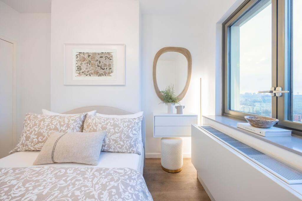 Designer Apt For 6, City Views, Near Times Square!