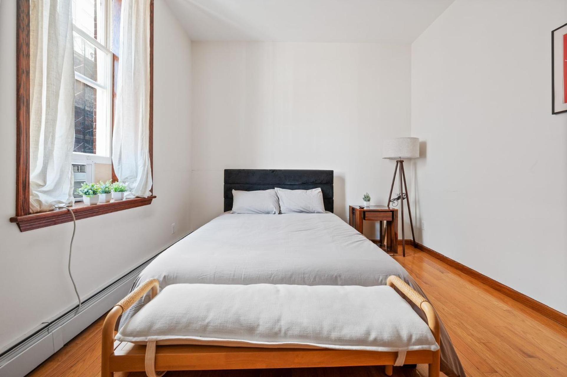 Hotel Massive Soho Loft 5bedrooms 2 Baths - 2500 Sqft