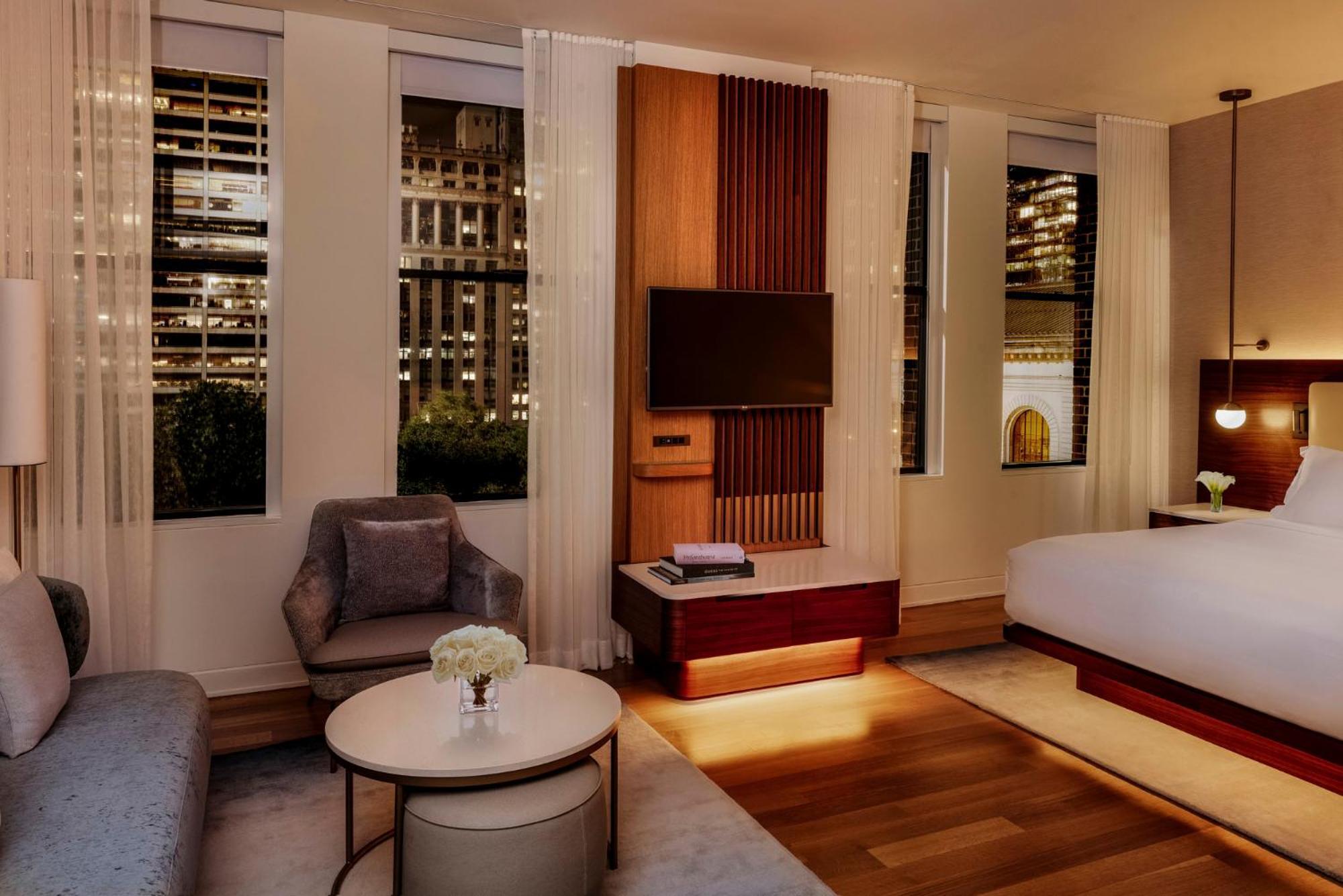 Khách sạn Bryant Park 4*