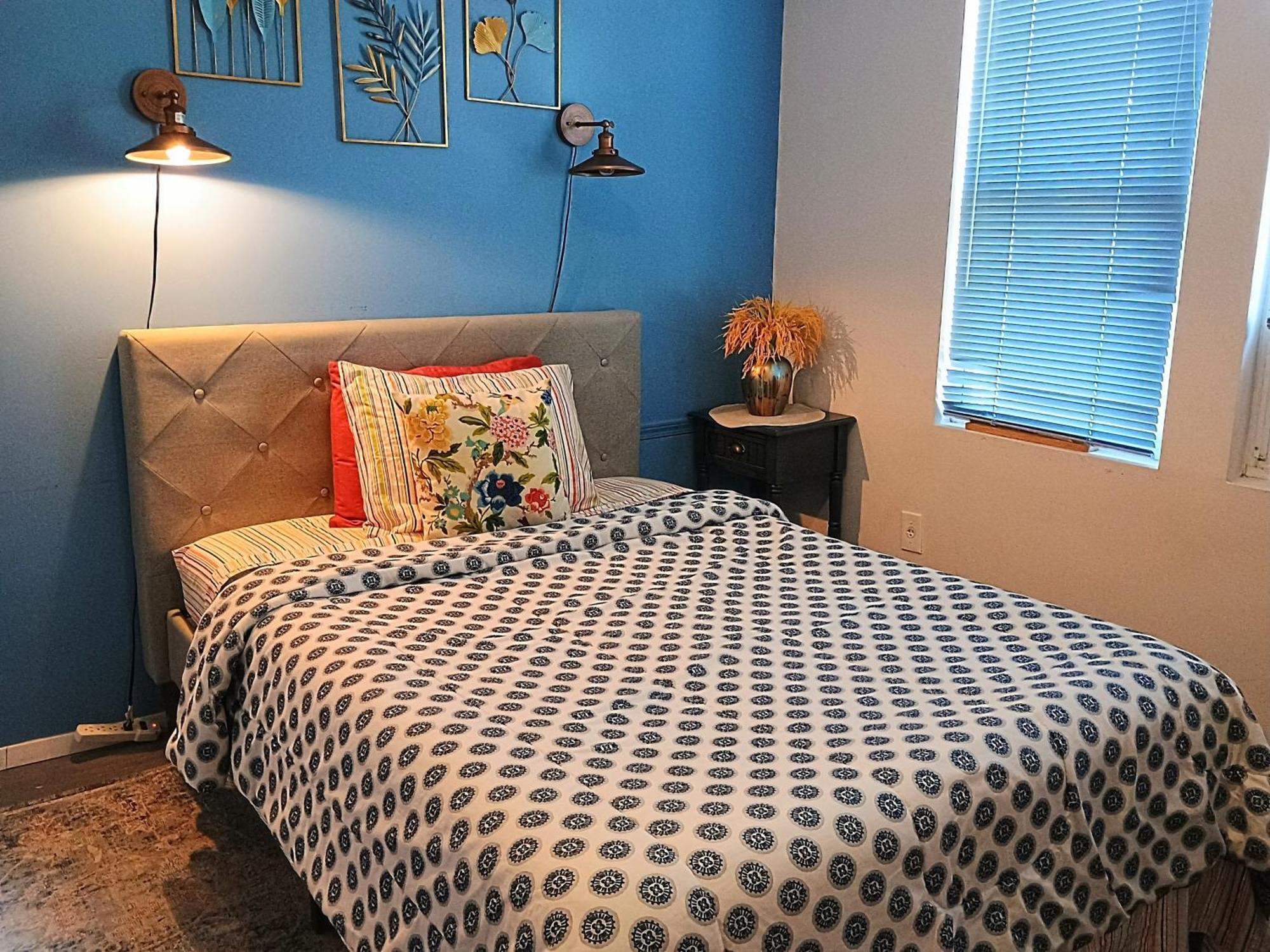 Apartment Explore From Queens