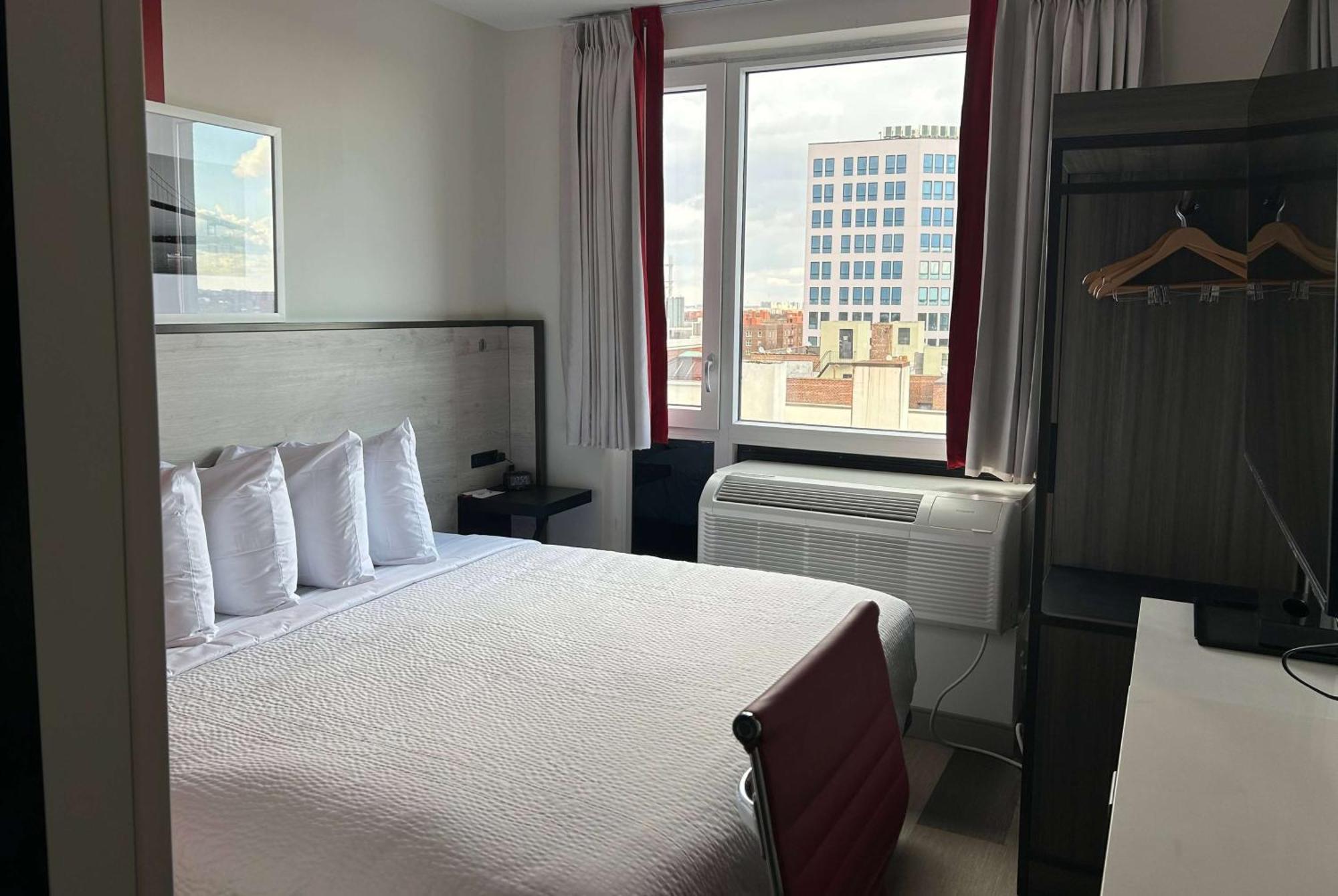 Ramada By Wyndham Brooklyn Near Flatbush Khách sạn 3*