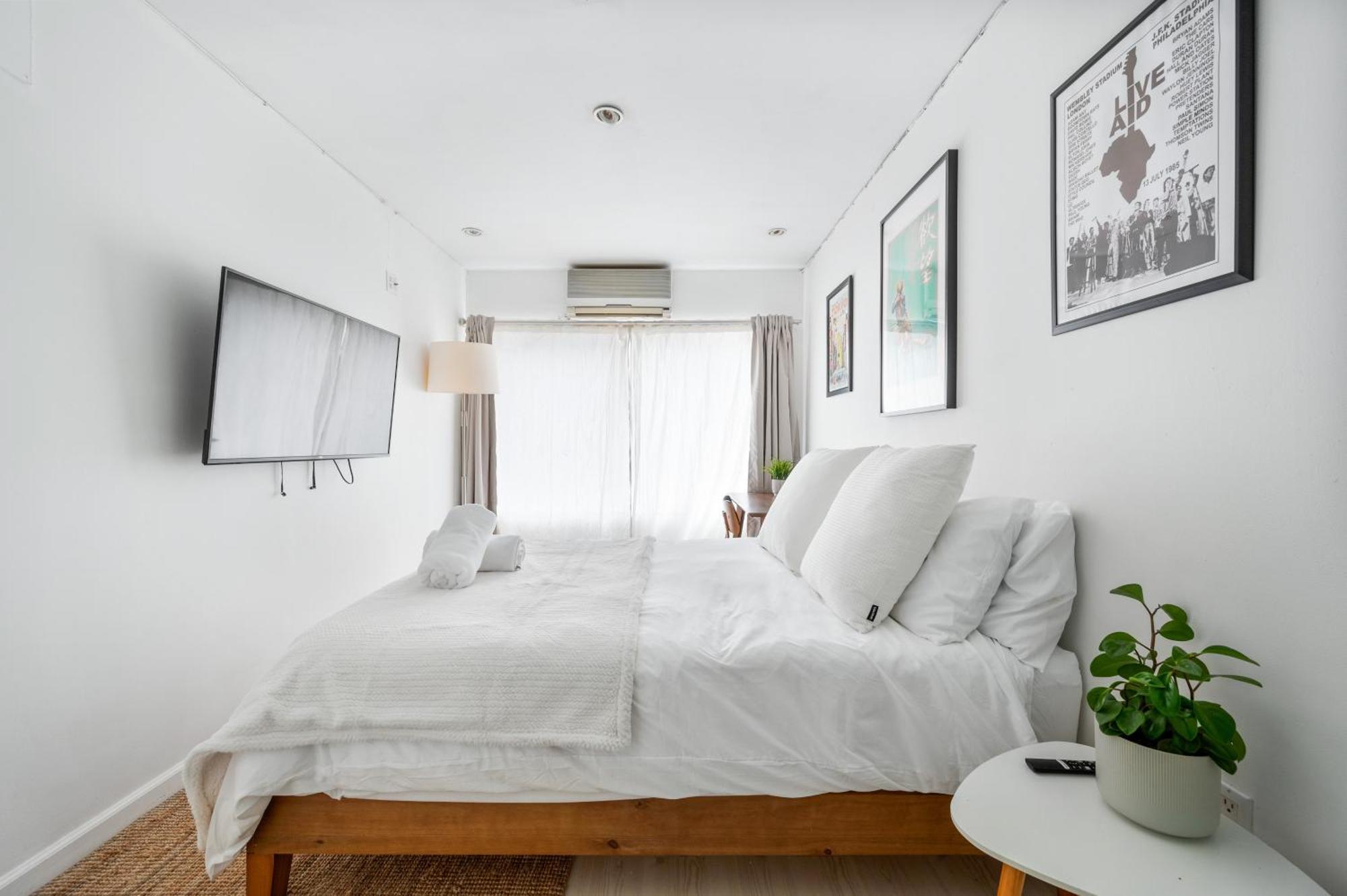 Chinatown Essential 2 Bedroom 900 Square Feet Apartamento