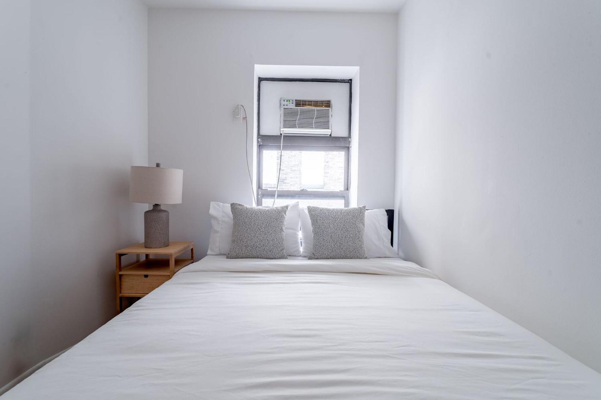 Căn hộ Bright 3br 1ba Retreat In Hells Kitchen Steps From Times Square