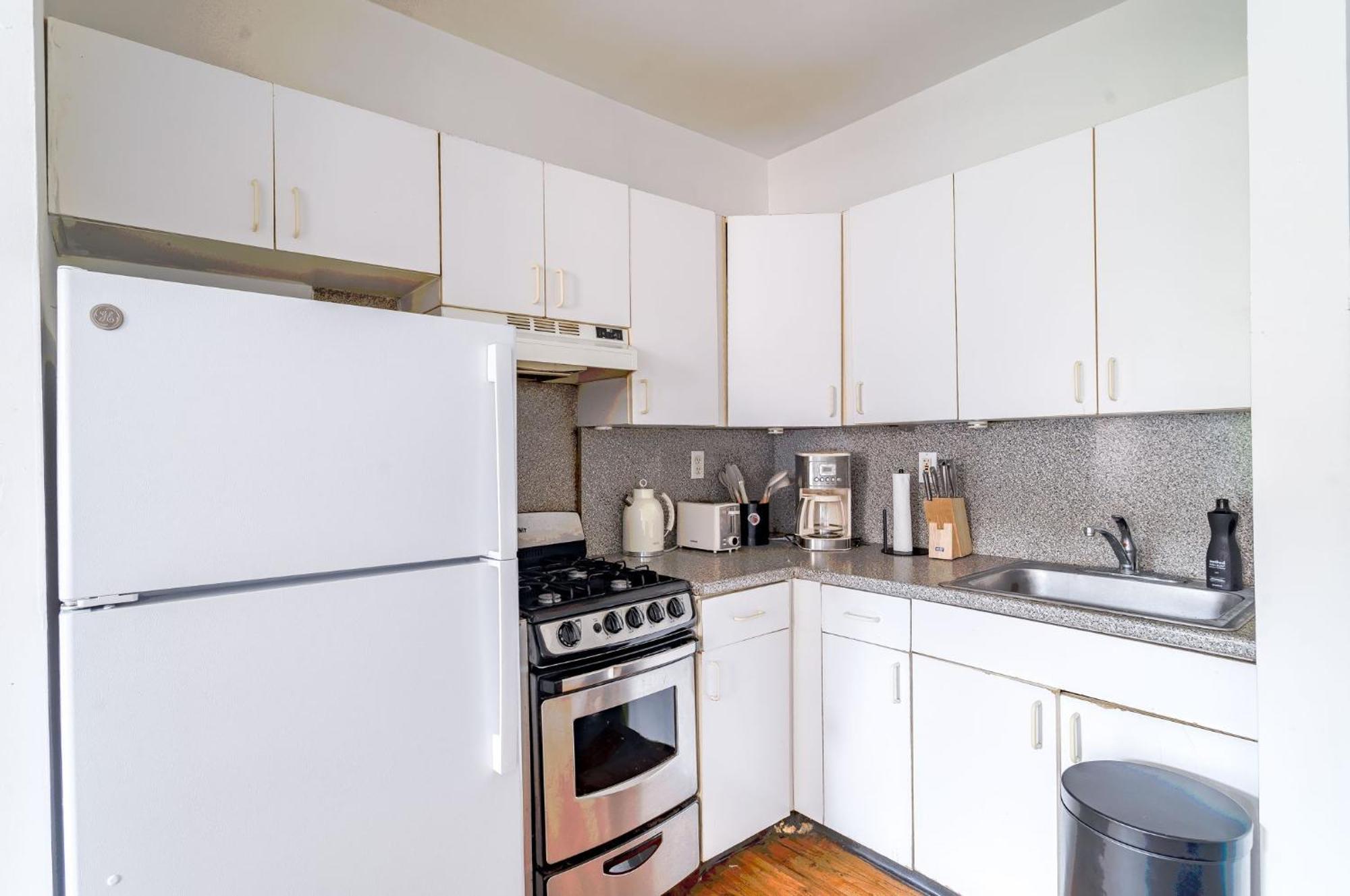 Bright 3br 1ba Retreat In Hells Kitchen Steps From Times Square Căn hộ