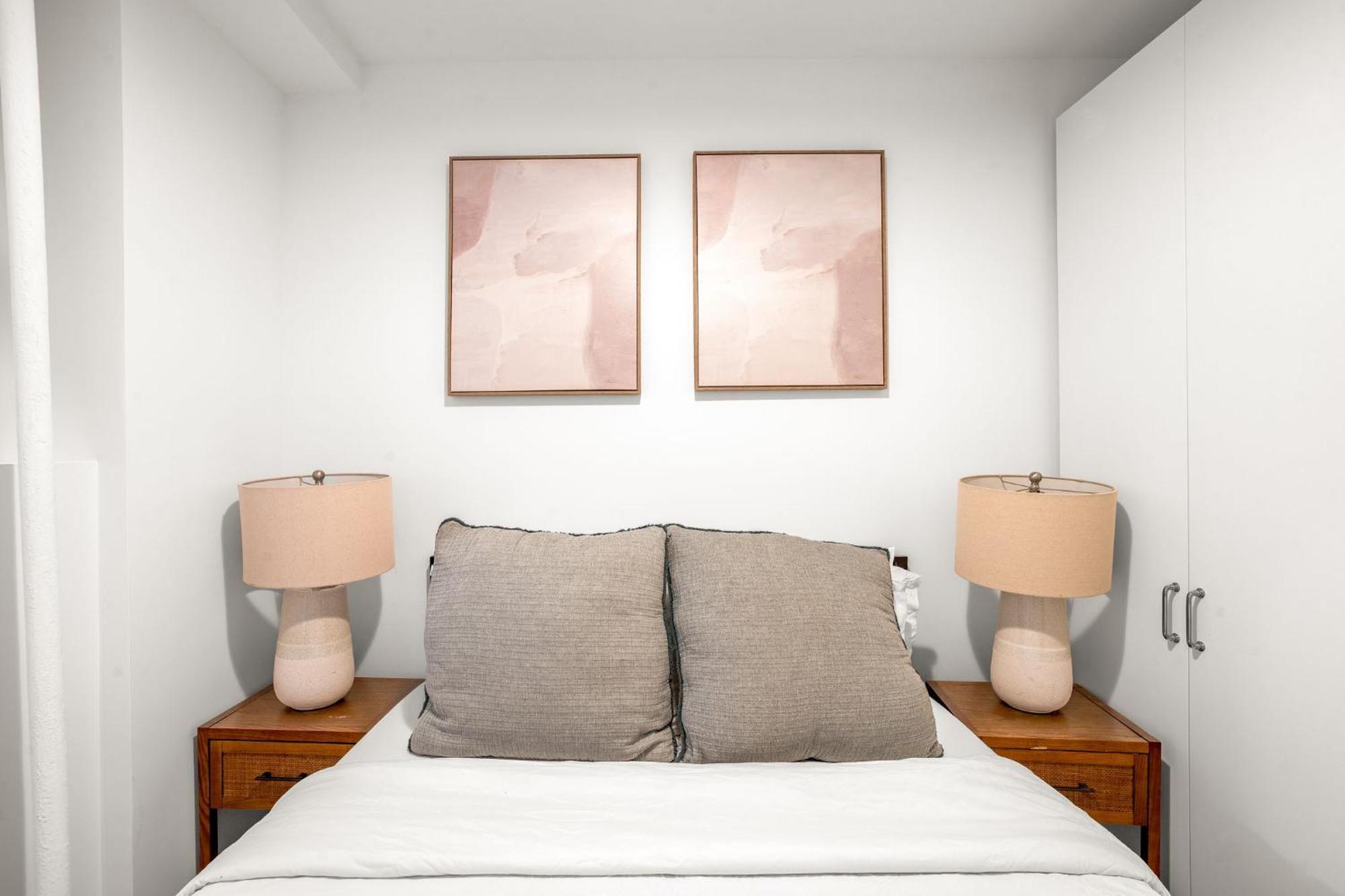 Căn hộ Comfortable 2br 1ba In Greenwich Village Steps From Washington Square Park